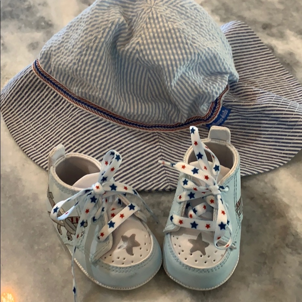 Hat and shoe set